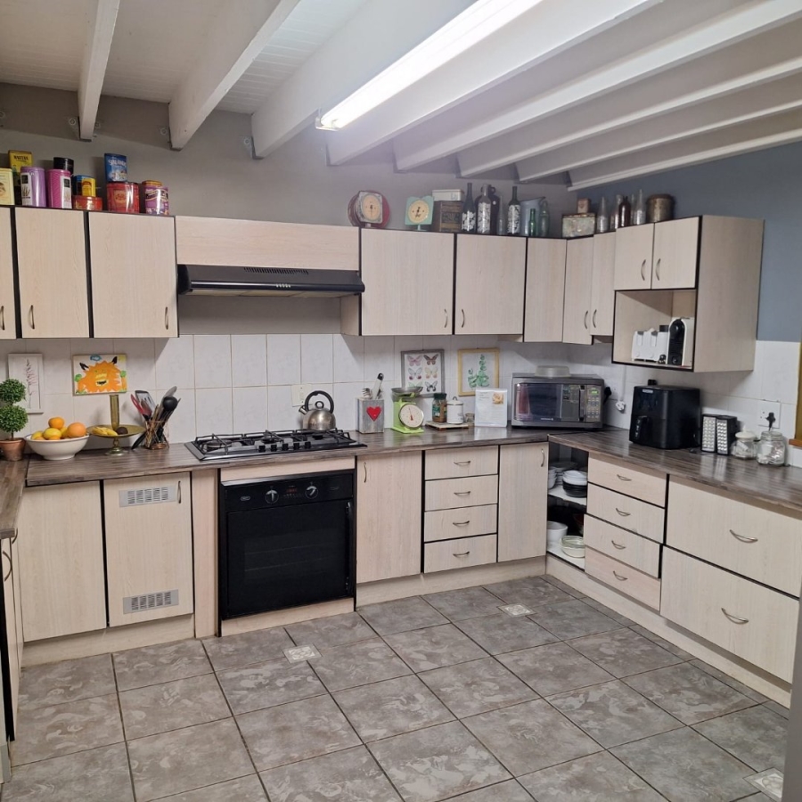 5 Bedroom Property for Sale in Gonubie Eastern Cape